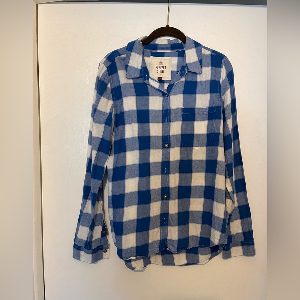 White and blue plaid shirt